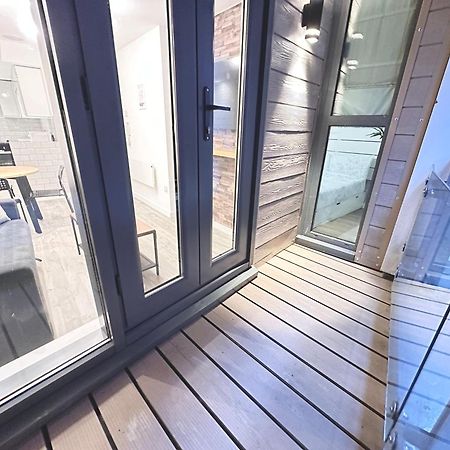 The Works - Private One Bedroom Apartment Manchester Buitenkant foto